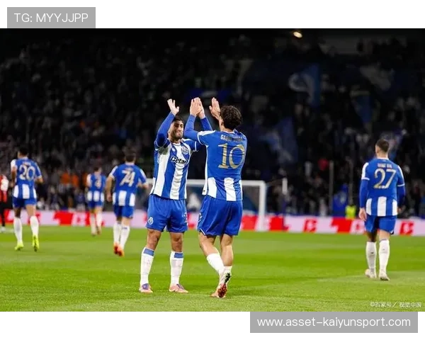 切尔西后场组织稳健,比赛节奏掌控得当 切尔西后场组织稳健,比赛节奏掌控得当