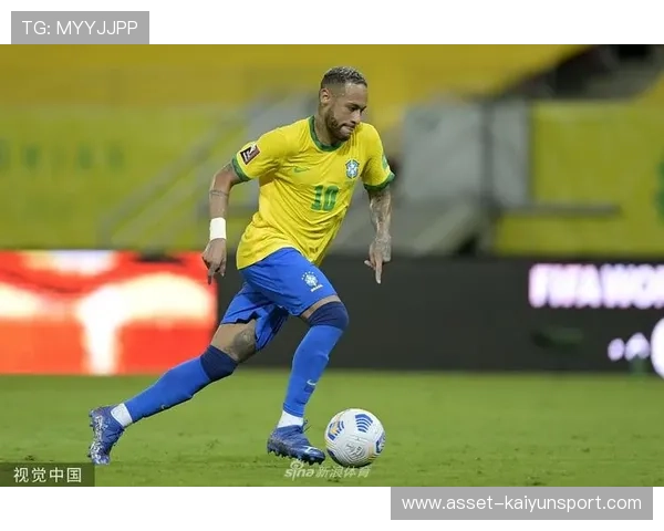 内马尔踢出灵性搓传，巴西弧线进攻质量极高
