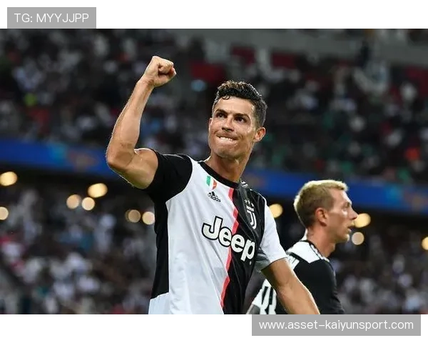 拜仁穆西亚拉盘带撕开防线：边线之上的节拍与成长之路